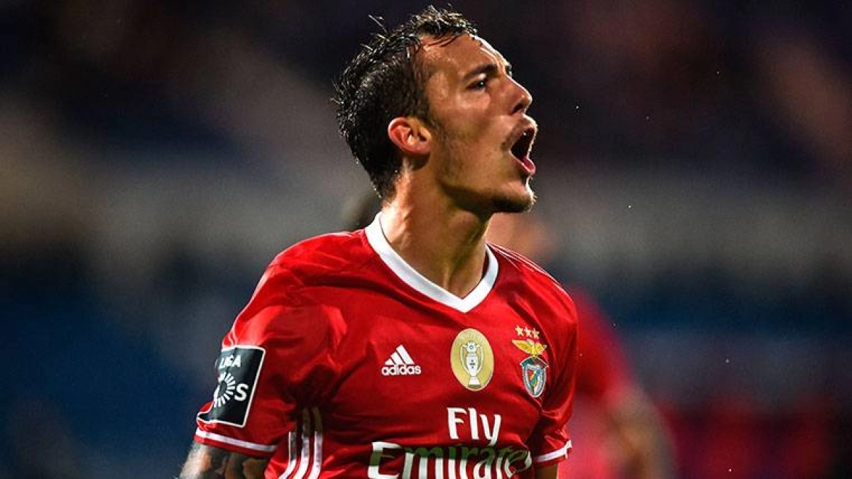 Fichajes Barcelona: Primera oferta por Grimaldo / FCBarcelonanoticias.com