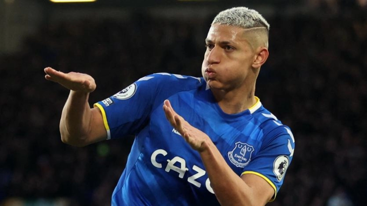 El jugador brasileño saldrá de Goodison Park. Foto: Infobae