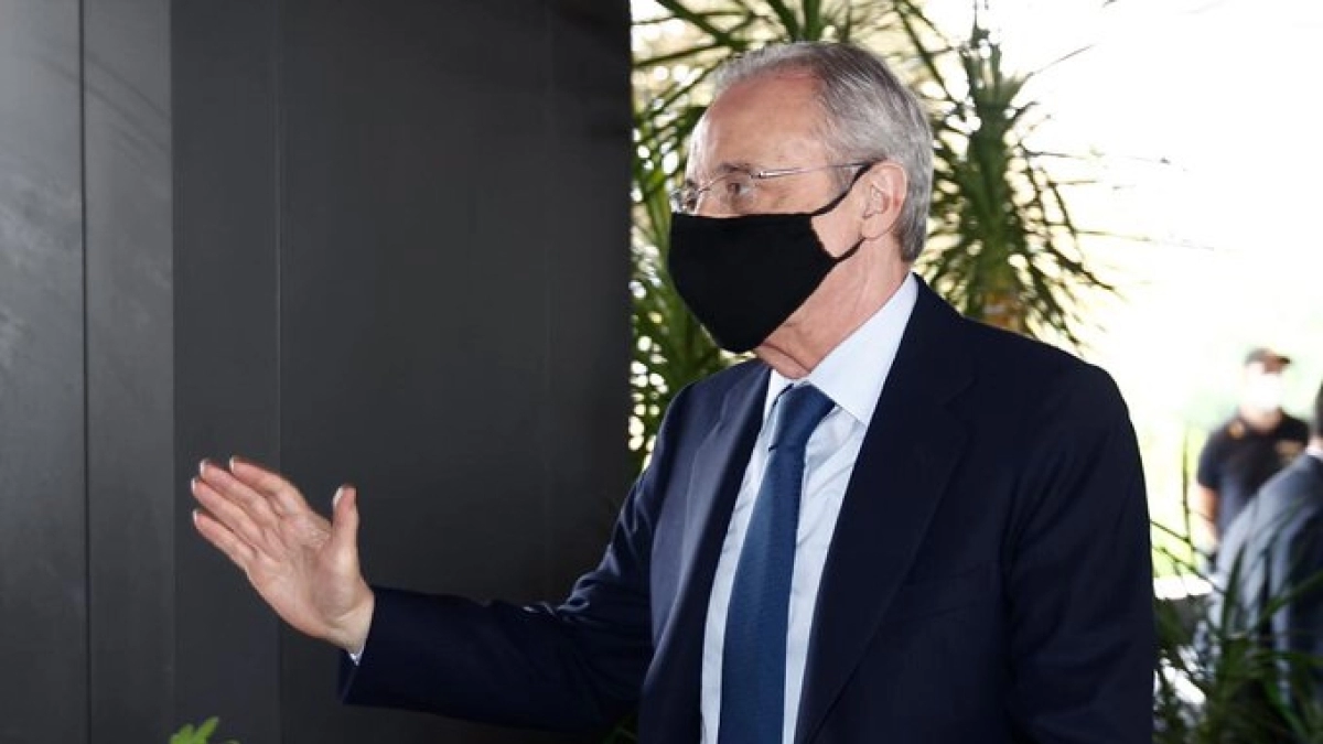 Florentino Pérez le quiere paa