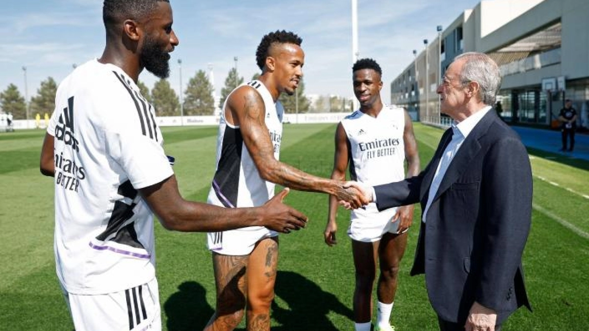 Fichajes Real Madrid: El central que quiere Florentino para 2023