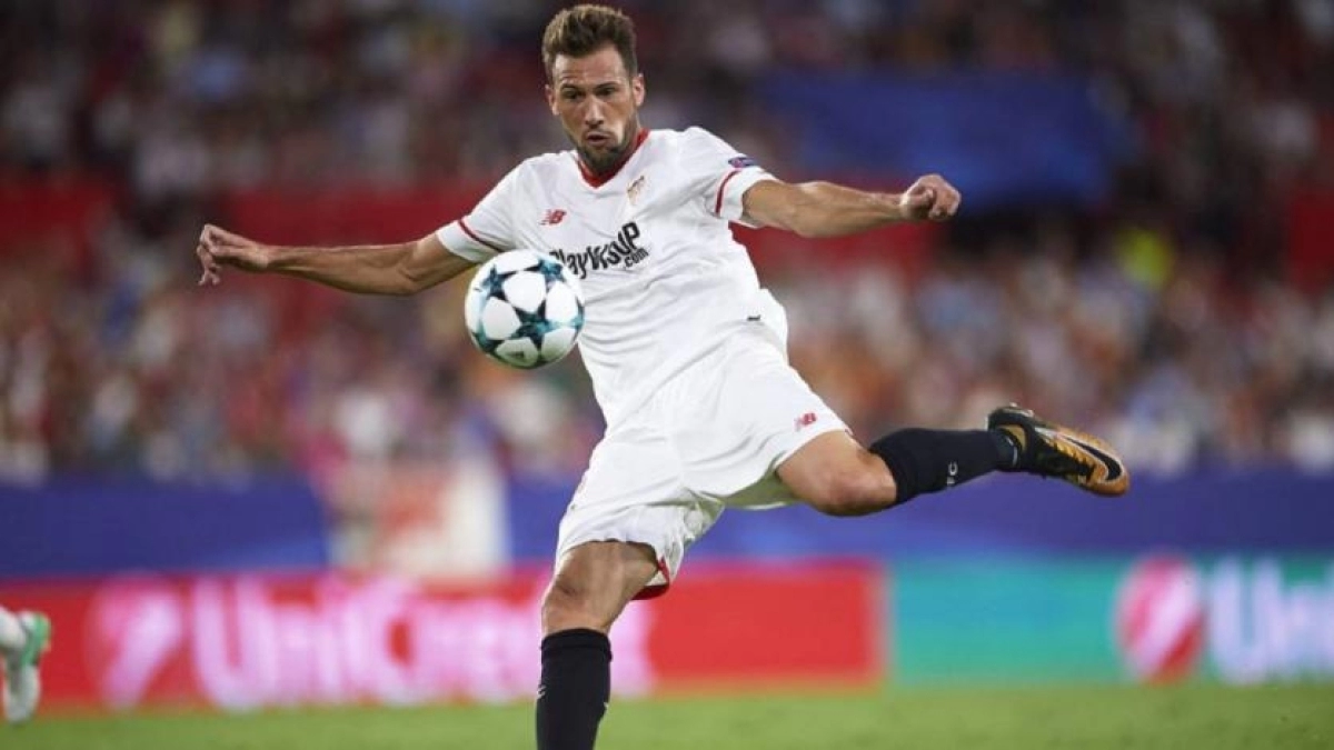 Franco Vázquez en la rampa de salida del Sevilla / cadenaser.com