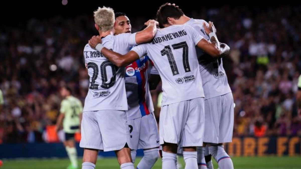 ÚLTIMA HORA en el mercado de fichajes: El ex Barcelona que compartirá equipo con Riqui Puig y Bale