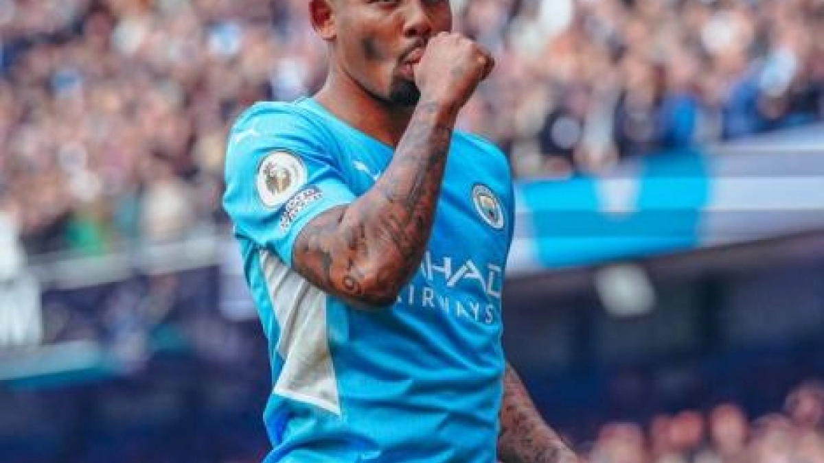 Gabriel Jesús seguirá en la Premier League. Foto: @ManCity