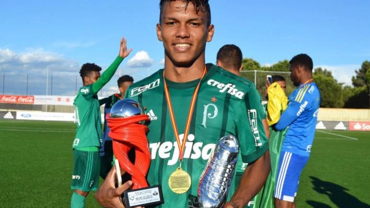 Gabriel Verón, ¿otro negocio del Barcelona en Brasil?