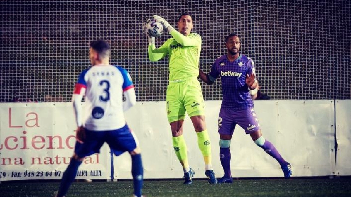 El Getafe se fija en Joel Robles. Foto: Twitter