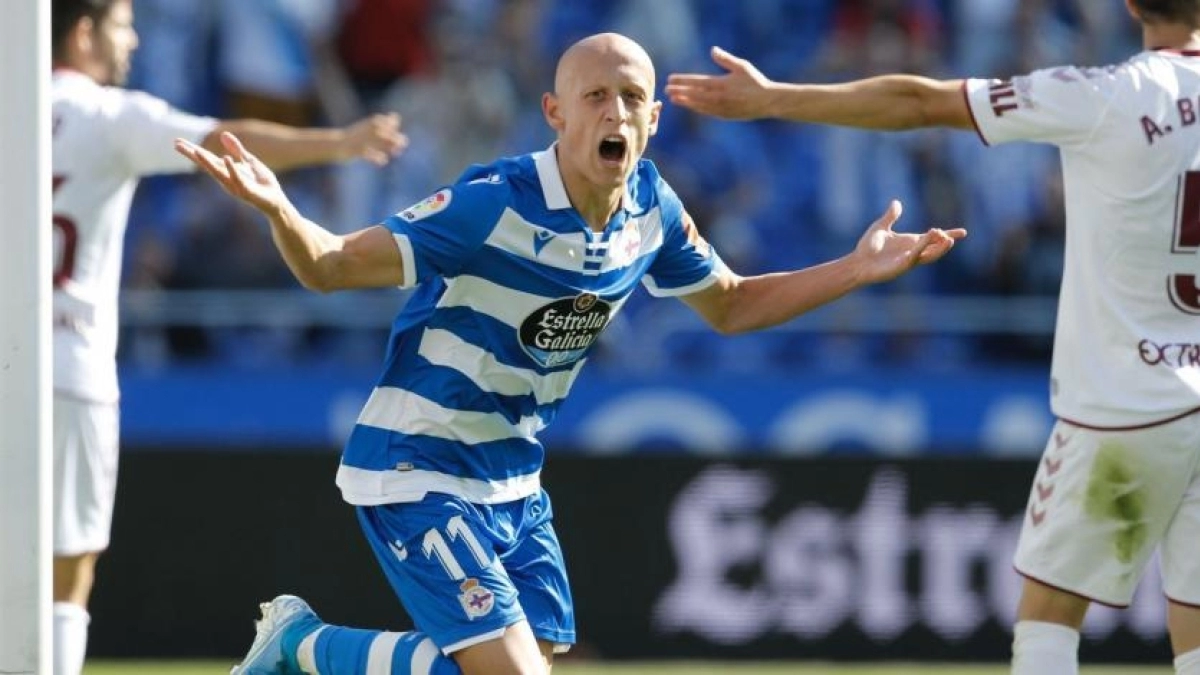 El Getafe se obsesiona con Víctor Mollejo. Foto: La Voz de Galicia