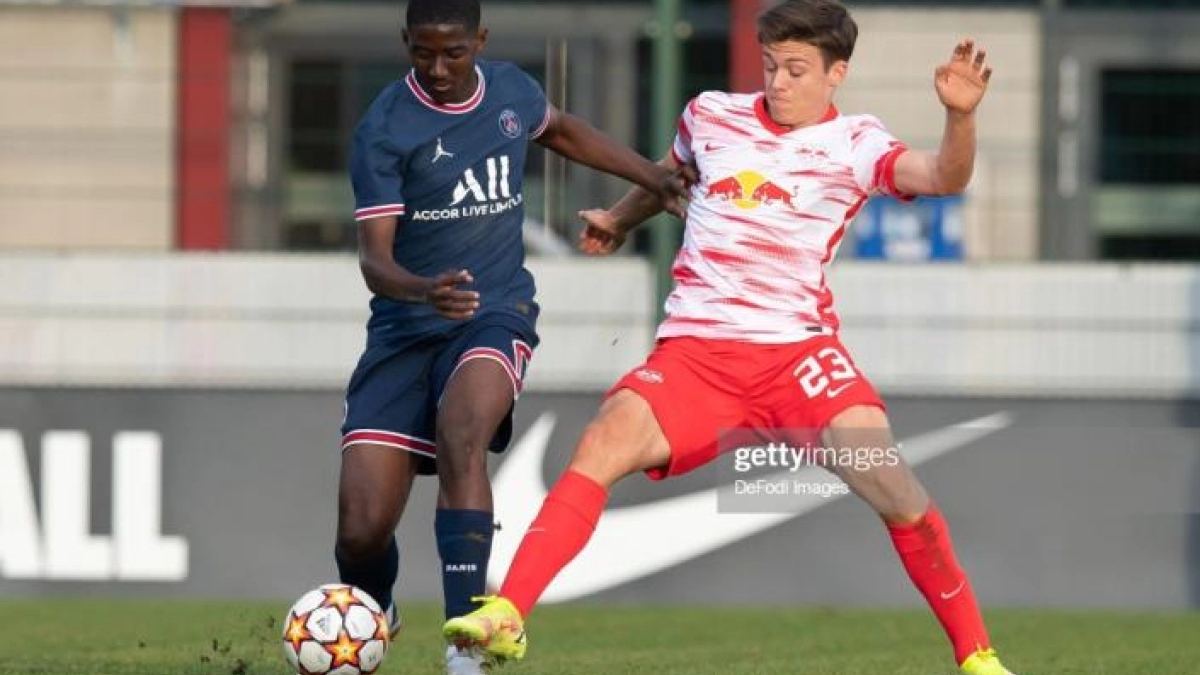 Ayman Kari y un nuevo error del PSG con la cantera