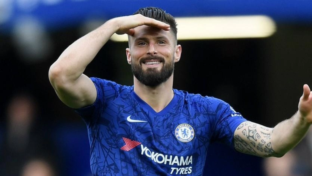 Olivier Giroud cierra su llegada al AC Milan