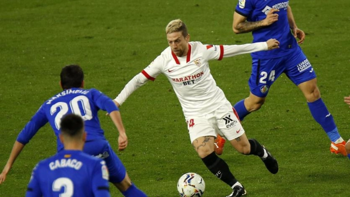 ¿Por qué no termina de brillar el Papu Gómez en el Sevilla?