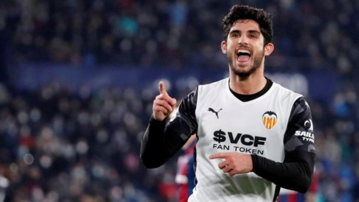 La Roma se fija en Gonçalo Guedes para el verano