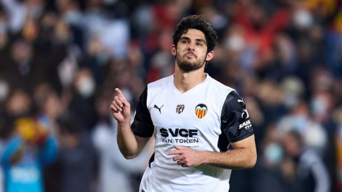 El Wolverhampton cierra el fichaje de Gonçalo Guedes