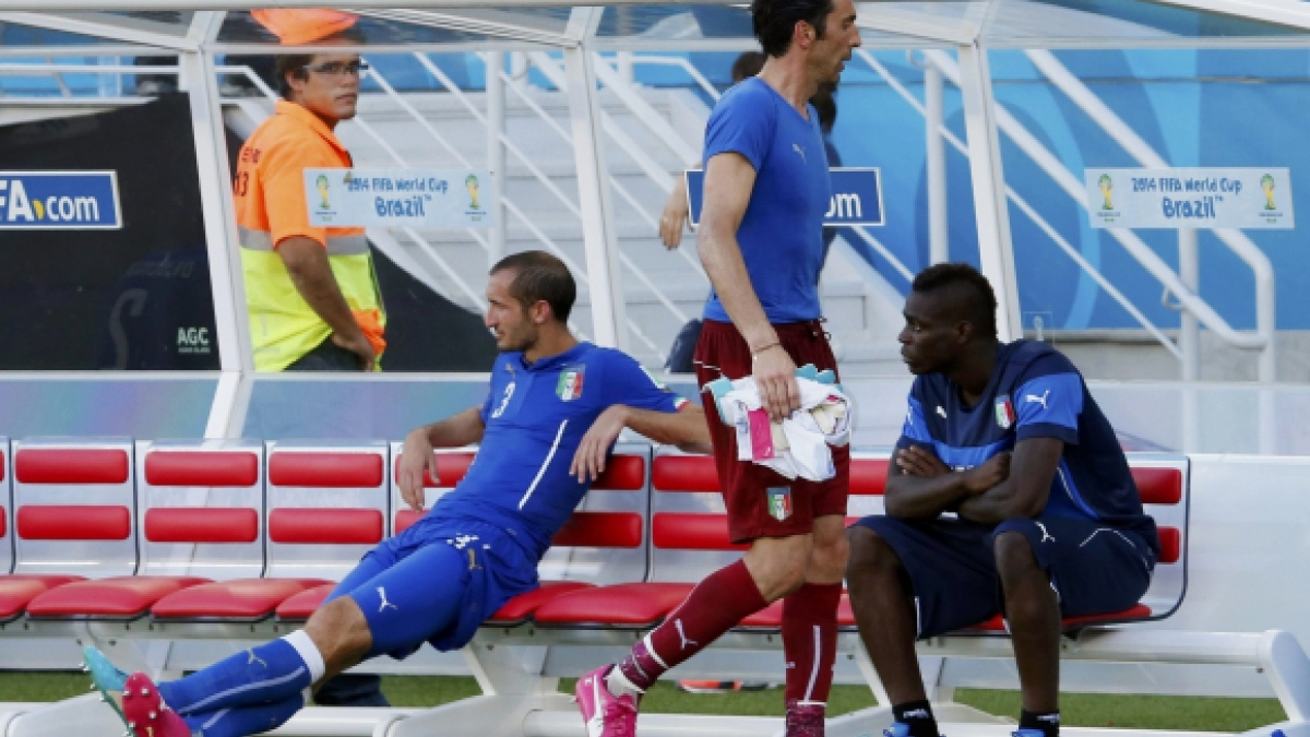 Guerra abierta en Italia: Chiellini contra Balotelli y Felipe Melo. Foto:Ovación