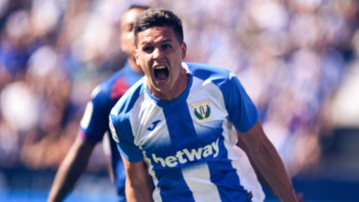 Guido Carrillo se postula como el delantero elegido por Riquelme "Foto: Cadena SER"