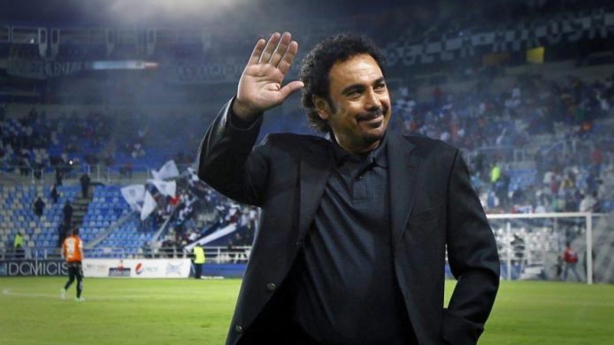 Hugo Sánchez está a un paso de volver a los banquillos