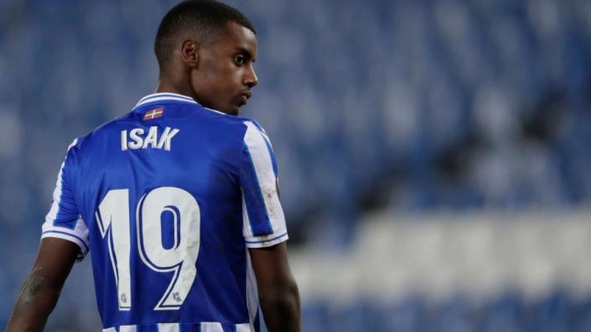 Isak, el plan alternativo del Barcelona para reforzar su delantera