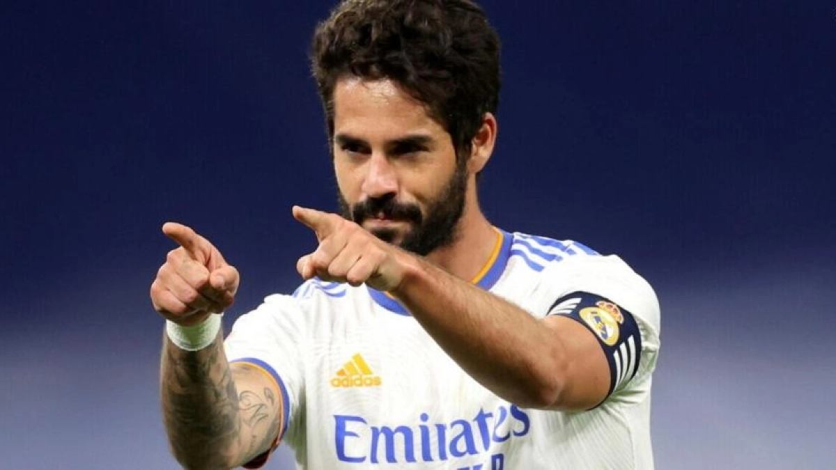 El FC Barcelona hace una oferta por Isco Alarcón