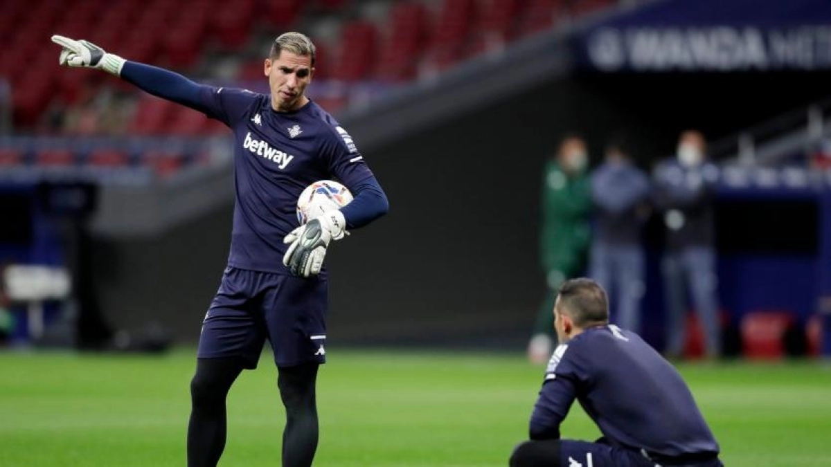 Joel Robles no puede jugar ni un minuto más en el Real Betis. Foto: Goal.com