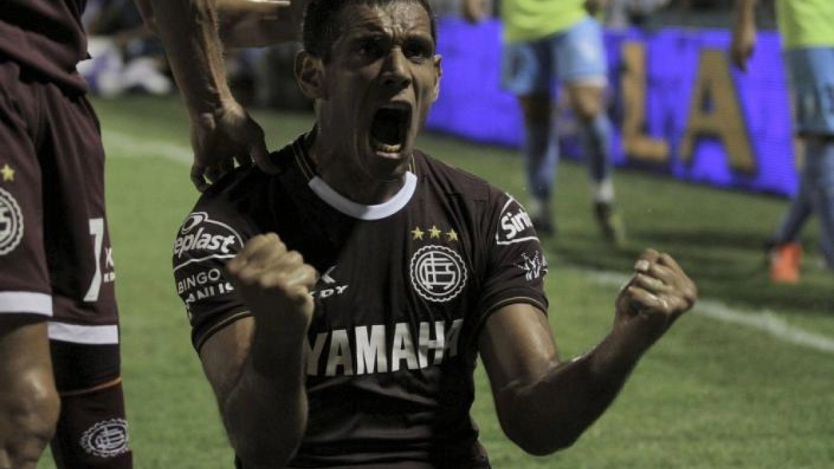 José Sand ya es historia del fútbol argentino. Foto: Scoopnest