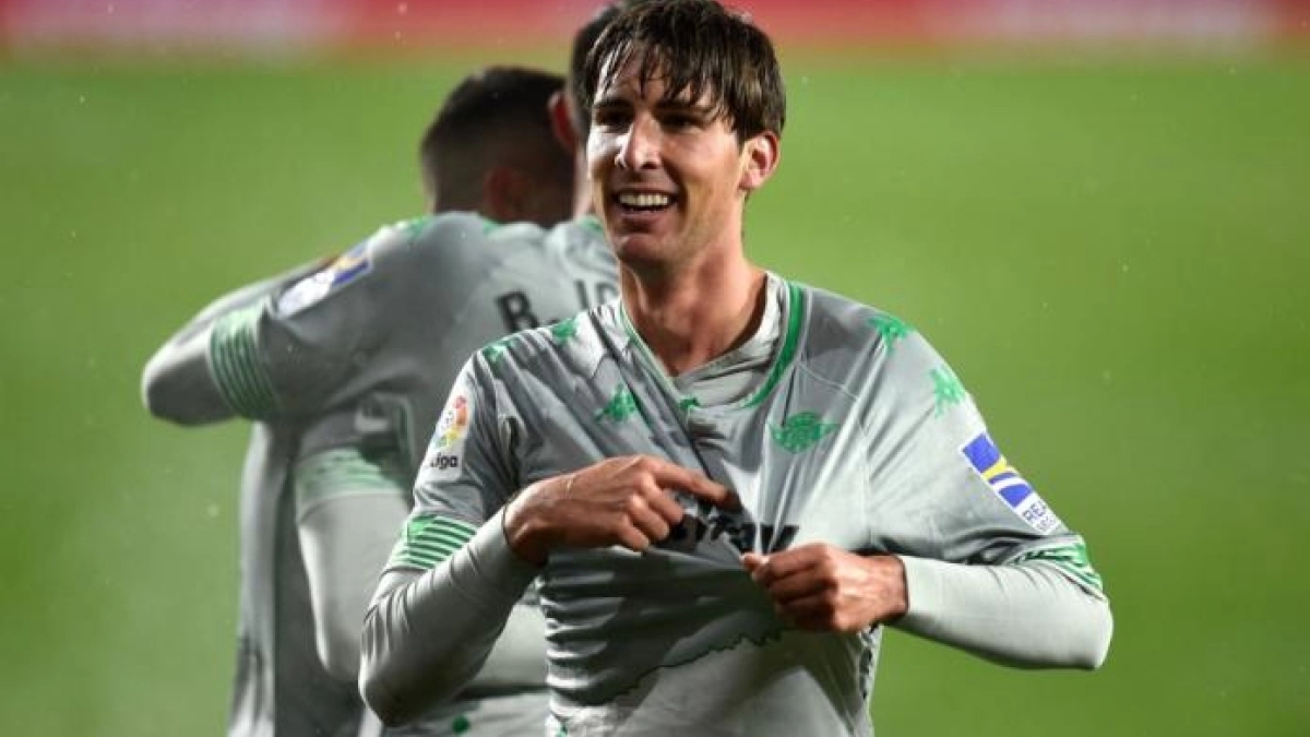 Juan Miranda pierde su sitio en el Real Betis