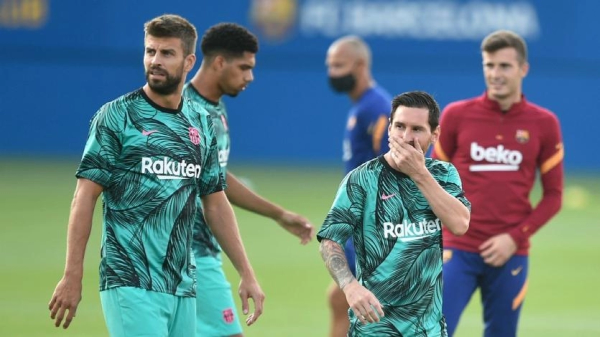 Tres futbolistas del Barça rechazan la denuncia a la rebaja salarial. Foto: okdiario.com