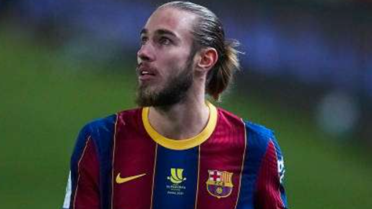 Los 4 jugadores libres que se acercan al Real Betis "Foto: Todo Blaugrana"