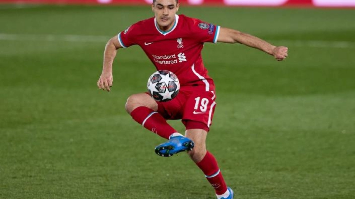 El Leicester City prepara una oferta por Ozan Kabak