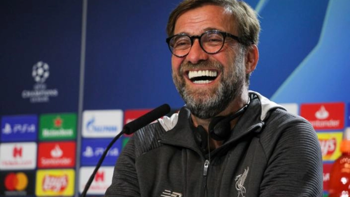 Klopp rechaza fichajes, buscará cambiar el plan de juego sin Salah y Mané