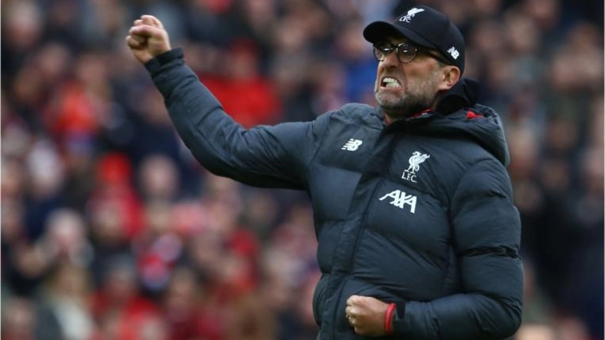 El Liverpool cierra el fichaje de dos centrales jóvenes