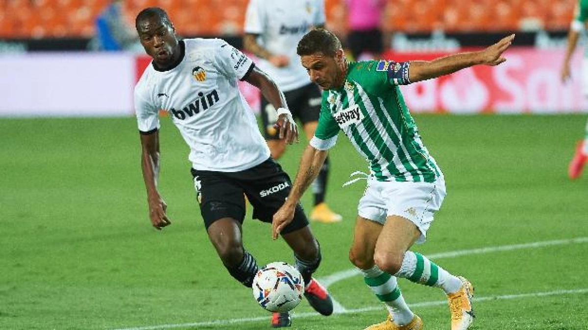 Kondogbia será el siguiente en salir. Foto: ABC Sevilla
