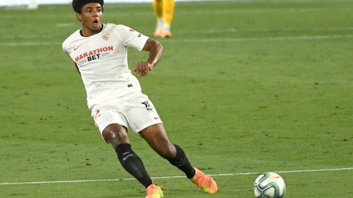 Koundé sigue al margen de sus compañeros. Foto: @SevillaFC