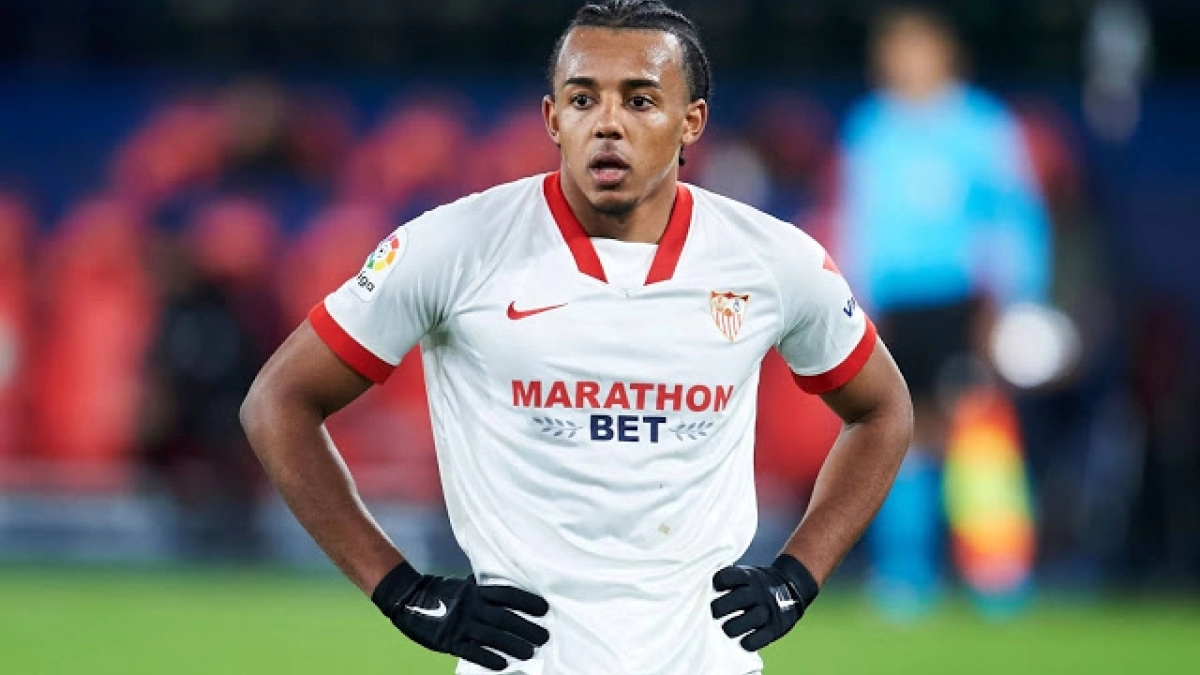 El United quiere a Koundé como acompañante de Varane