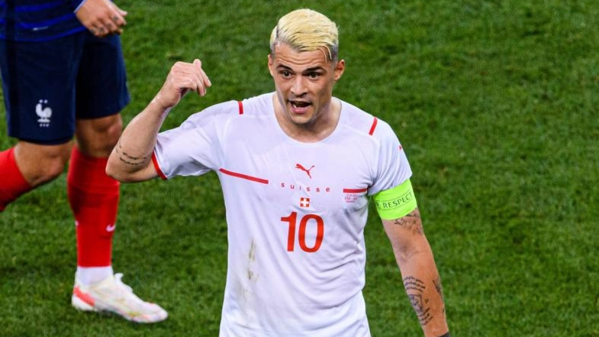 La Juventus se fija en Granit Xhaka / TheSun