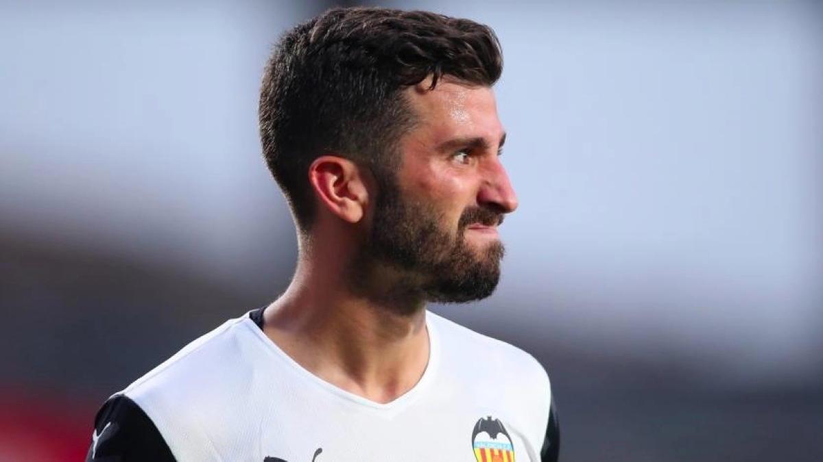 La renovación de Gayà por el Valencia está encaminada / Goal.com