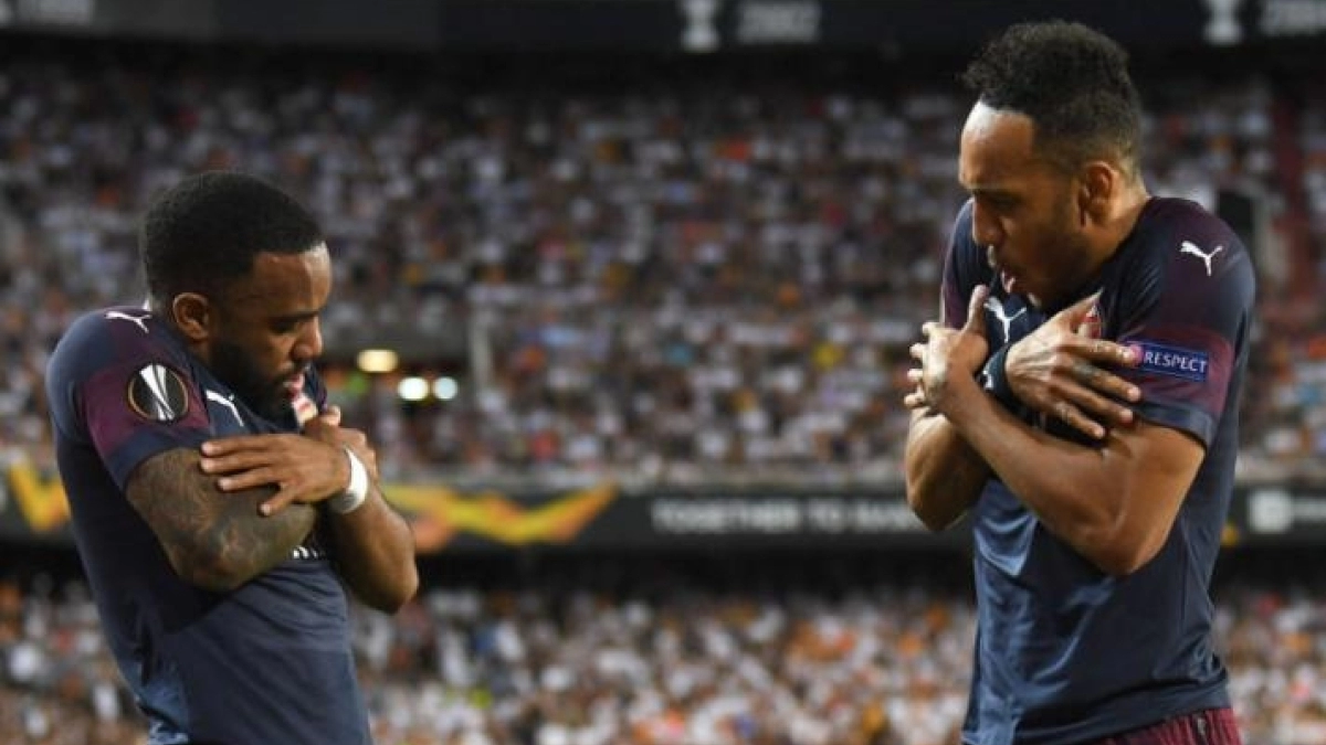 Sin Lacazette y Aubameyang, ¿quién sería el delantero del Arsenal?