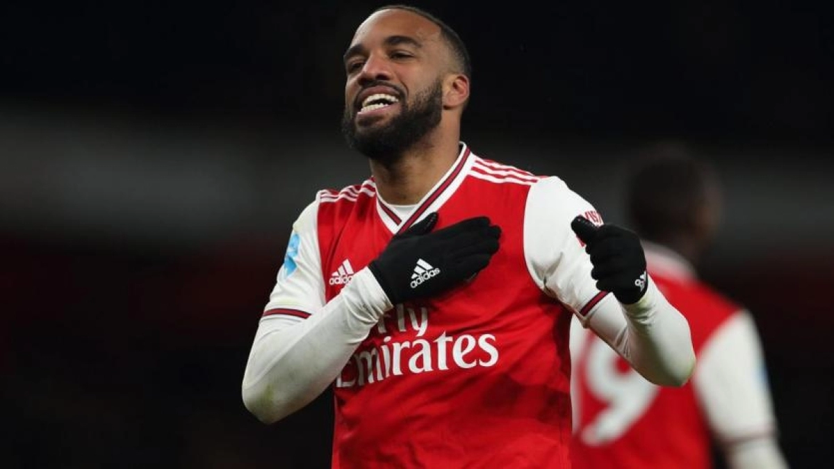Lacazette apunta a Francia y frustra los planes de Atlético y Sevilla 