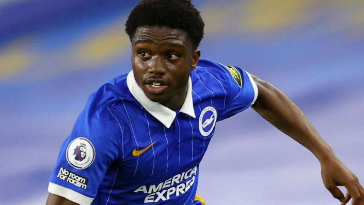 El Tottenham toca la puerta de Tariq Lamptey