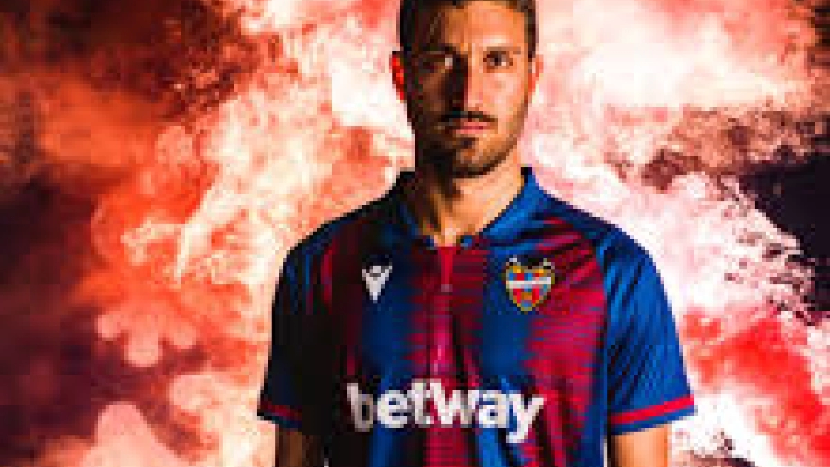 El Levante pone a Campaña en el mercado. Foto: ElDesmarque