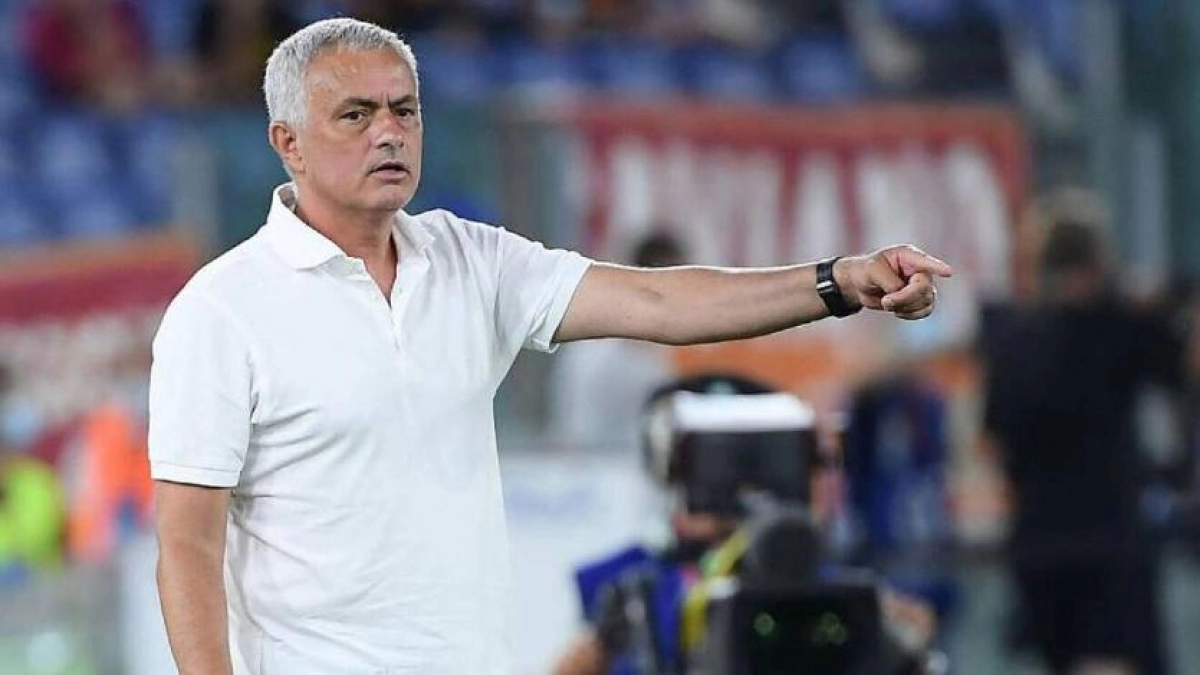 José Mourinho acabó muy enfadado tras la derrota ante el Bodo Glimt. Foto: Getty
