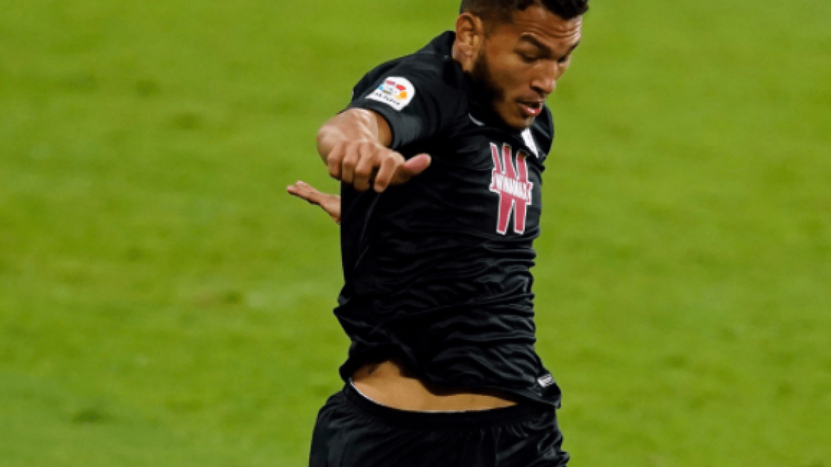 Luis Suárez ya carbura con el Granada "Foto: VAVEL.com"