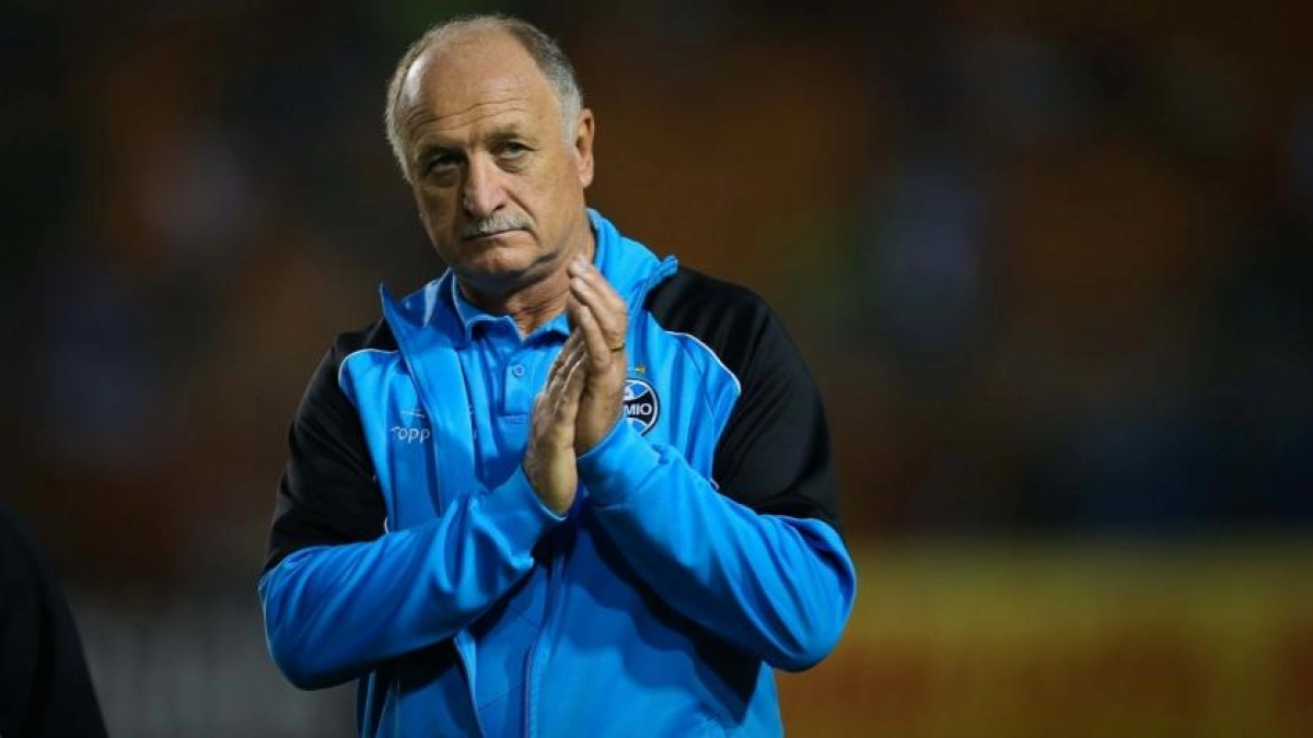 Luiz Felipe Scolari, el sustituto de Xavi en el Al Sadd