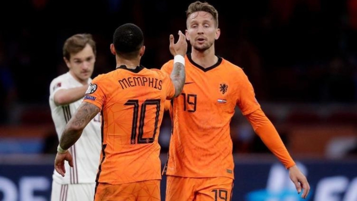 El cambio táctico que hará Koeman con la llegada de Luuk de Jong