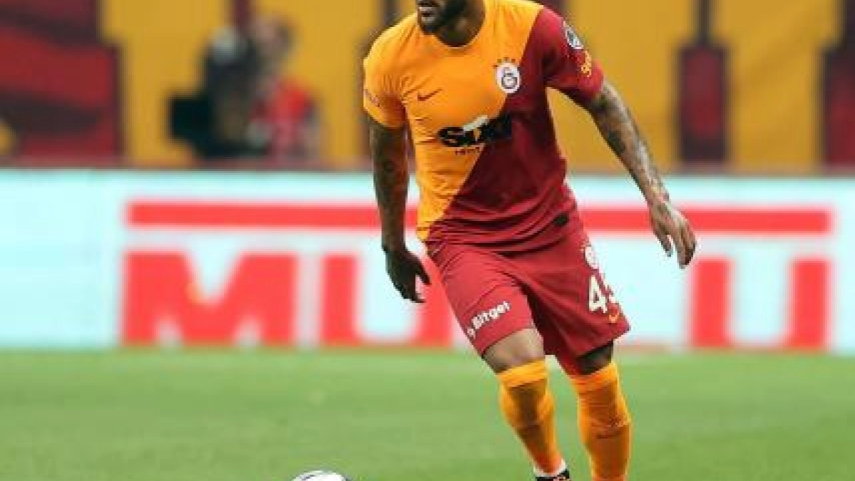 El Galatasaray sigue esperando la oferta del Sevilla por Marcao. Foto: @GalatasarySK