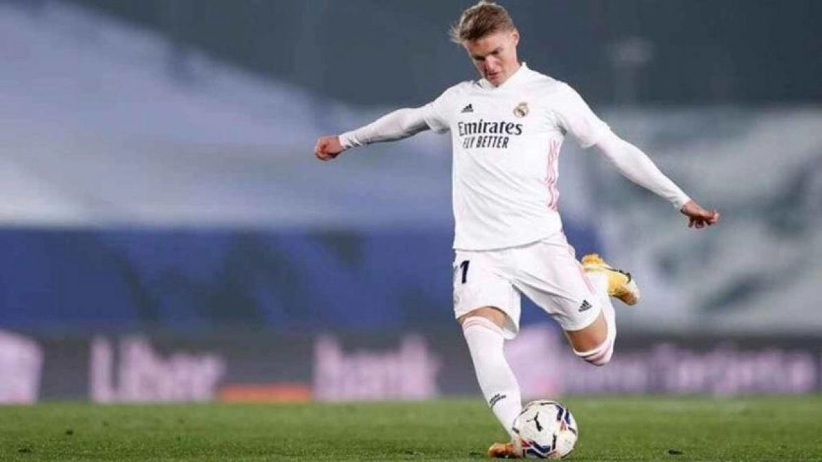 Un club de LaLiga piensa en la cesión de Odegaard. Foto: elespanol.com