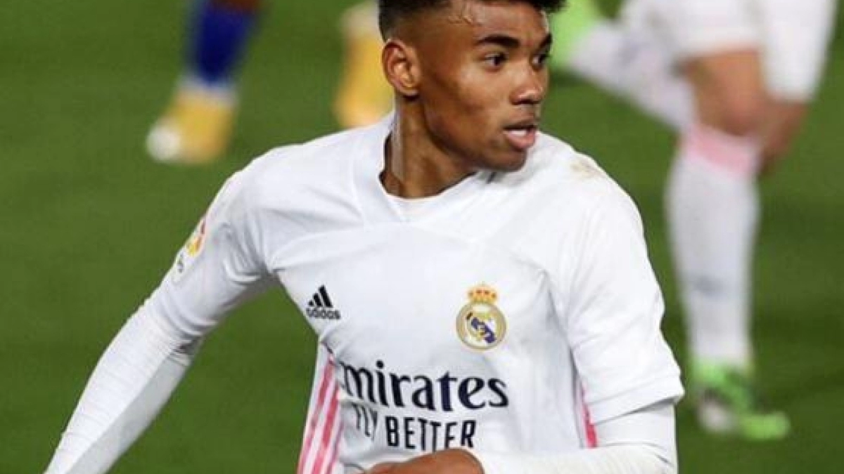 ¿Y si el lateral derecho del Real Madrid ya está en casa? "Foto: Defensa Central"