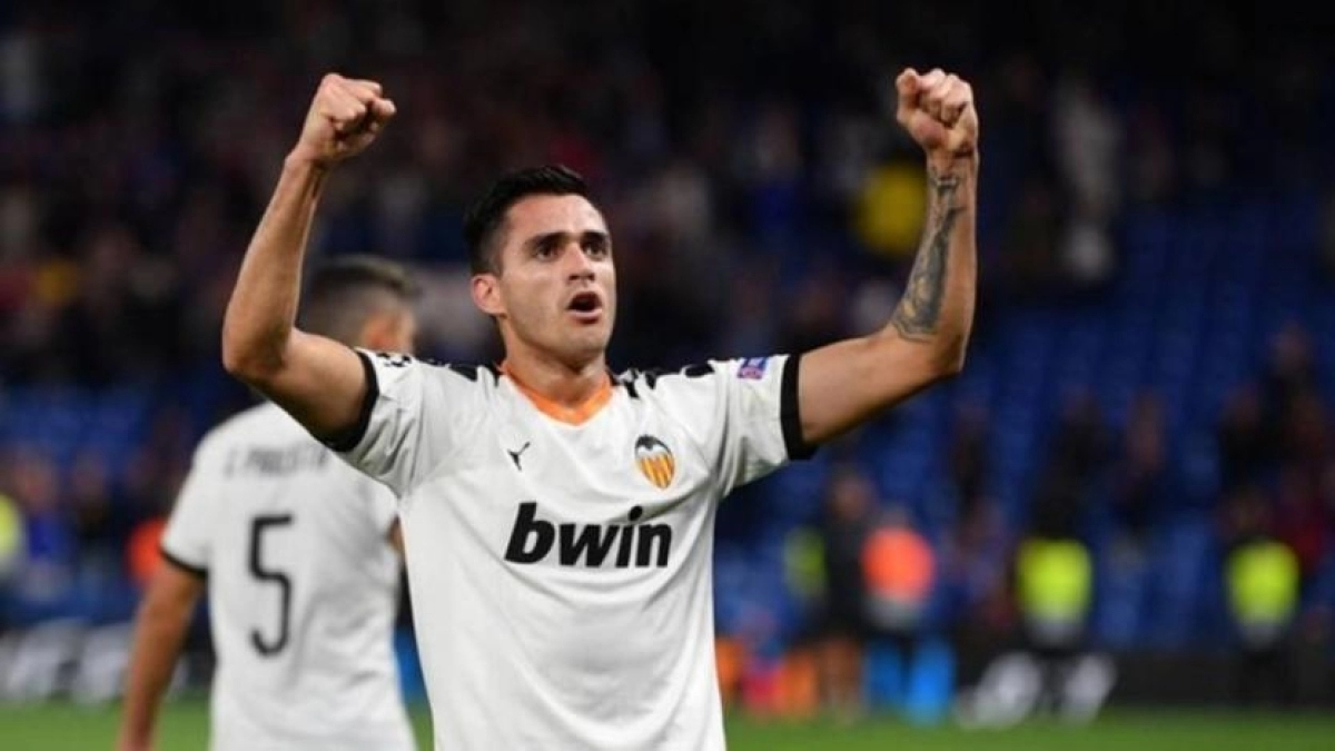 Maxi Gómez provoca un lío enorme en el Valencia / Cope.es