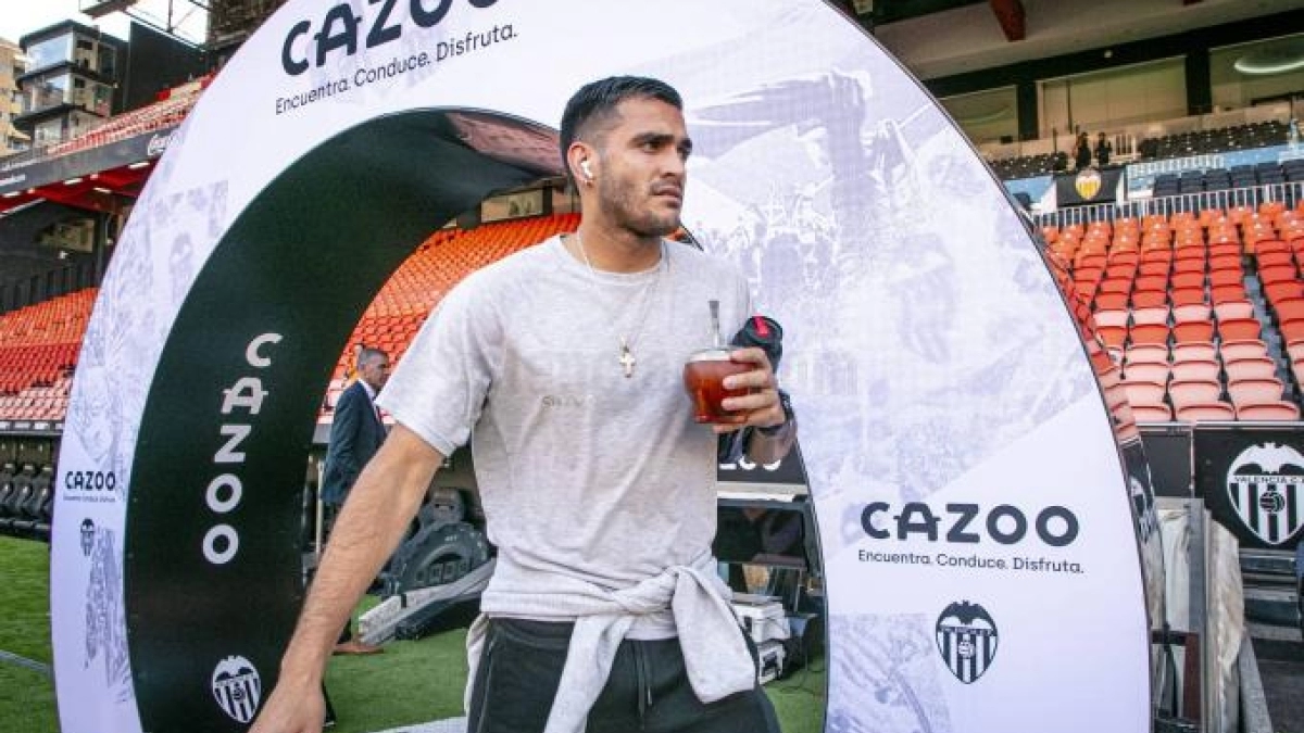 Maxi Gómez, a punto de marcharse del Valencia / Eldesmarque.com