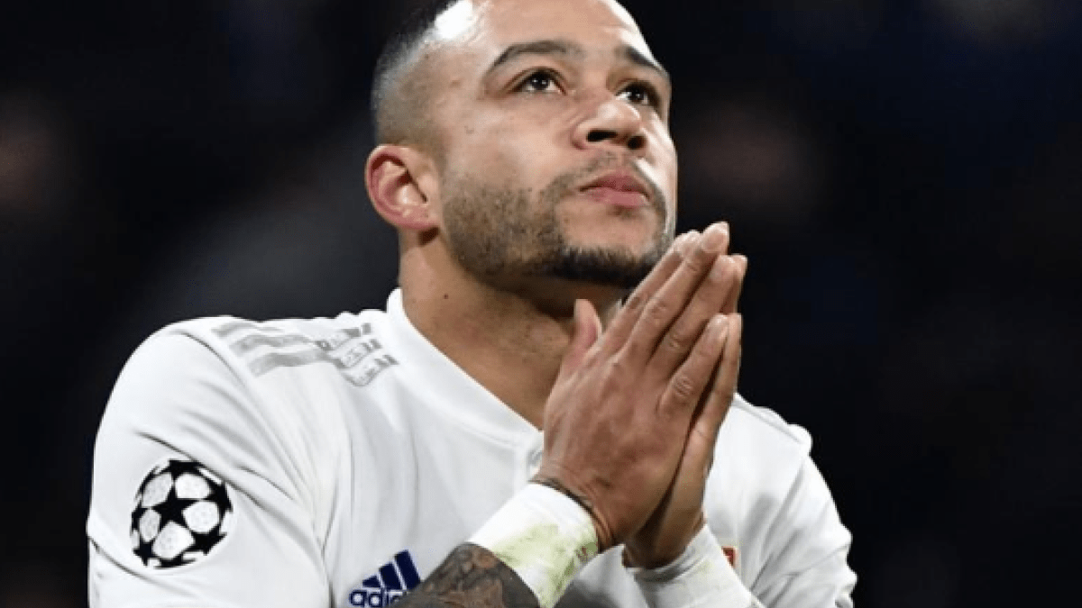 ¡El Lyon baja mucho el precio de salida de Memphis Depay! "Foto: L'Equipe"
