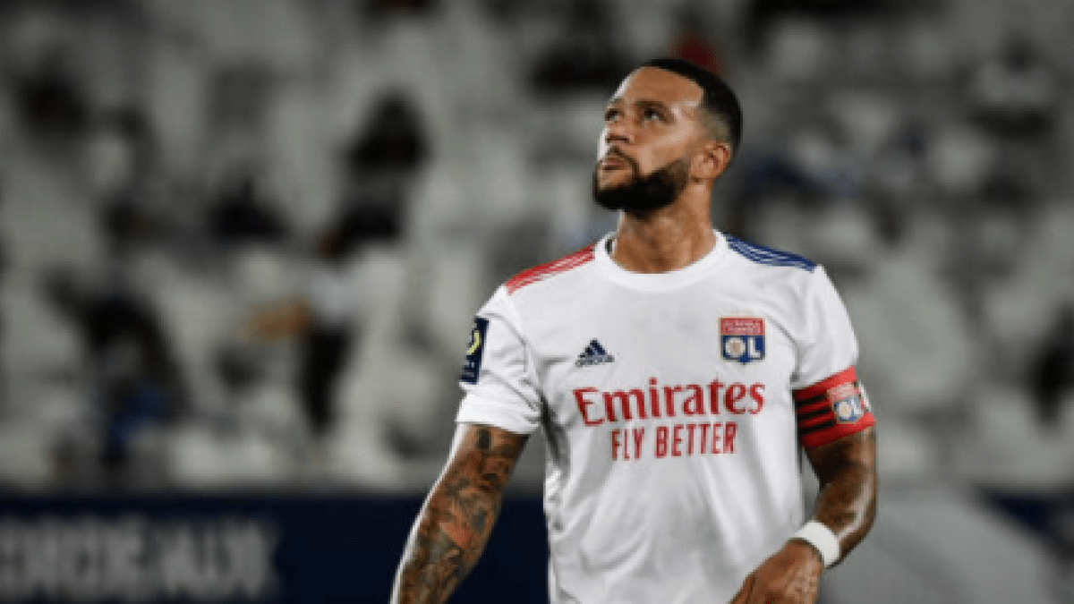 "Memphis Depay demuestra su compromiso con el Lyon. Foto: Getty Images"