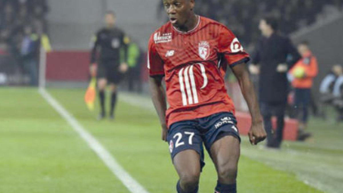El Real Betis acelera por Hamza Mendyl "Foto: eldesmarque"