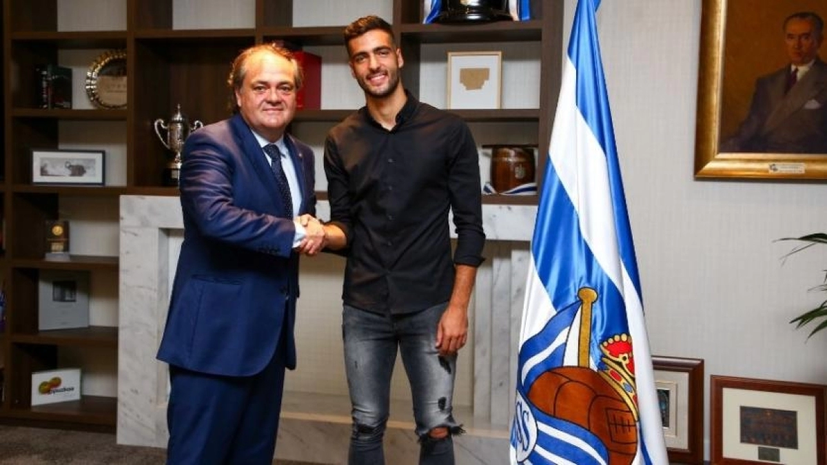 Mikel Merino renueva con la Real Sociedad / Realsociedad.eus